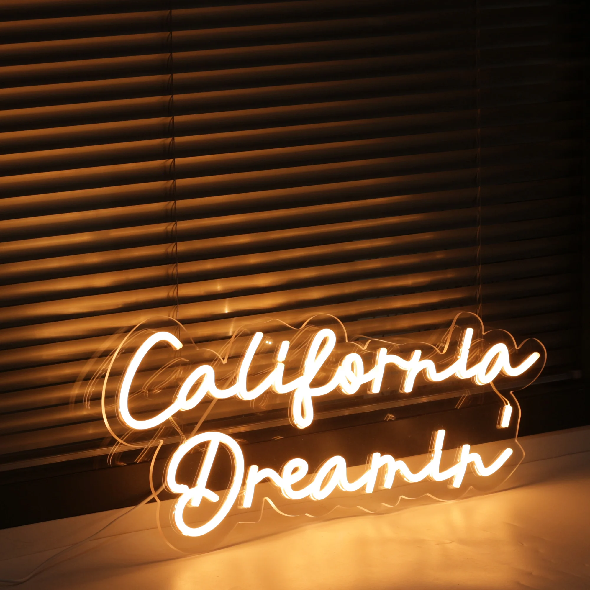 Изготовленный на заказ Неоновый светодиодный светильник California Dreamin' Sign Logo Магазин, Ночной клуб, Игровая комната, Стена, Украшение для Свадьбы, Дня рождения, ресторана