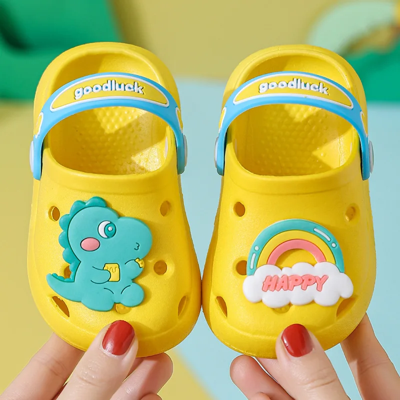 Летние детские сандалии, детская обувь с дырочками, Тапочки, мягкая противоскользящая детская обувь с рисунком динозавра из мультфильма, Песчаный пляж для мальчиков и девочек