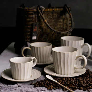 Японский Набор кофейных чашек и блюдец, Европейская Маленькая роскошная кружка, бытовая Ретро Изысканная керамическая чашка для завтрака, набор посуды для напитков