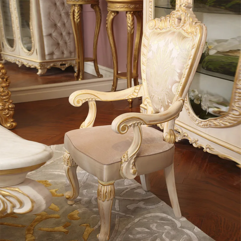 Европейский столик с резным цветком из массива дерева, обеденный стул из ткани для виллы, стол и стул для французского ресторана, комбинация по индивидуальному заказу
