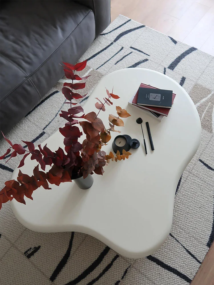 Скандинавский кофейный столик с нерегулярным облаком, французский дизайнерский сетчатый красный креативный крем серии living room tea table в форме ветра ваби-саби