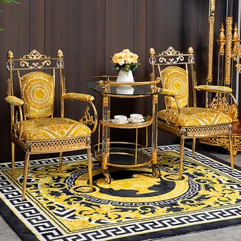 Металлические резные столы и стулья для переговоров в европейском стиле, ресторанная тележка из закаленного стекла, дизайнерский тканевый стул с подлокотником